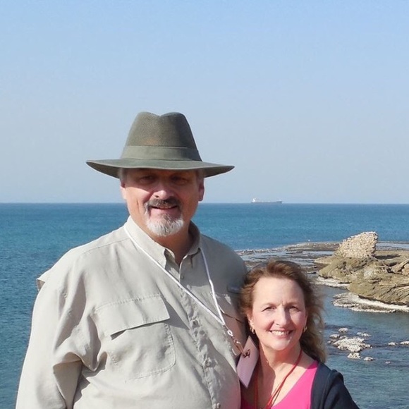 Meet your Posher, Sandi - Picture 3 of 8